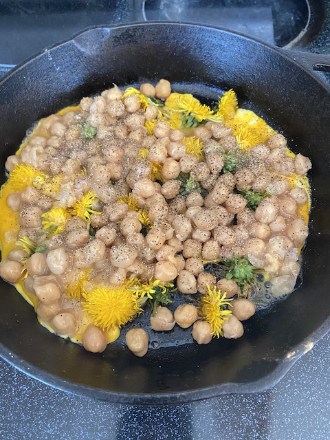 Mary Margaret's Spurdough Skillet Meal with chickpeas